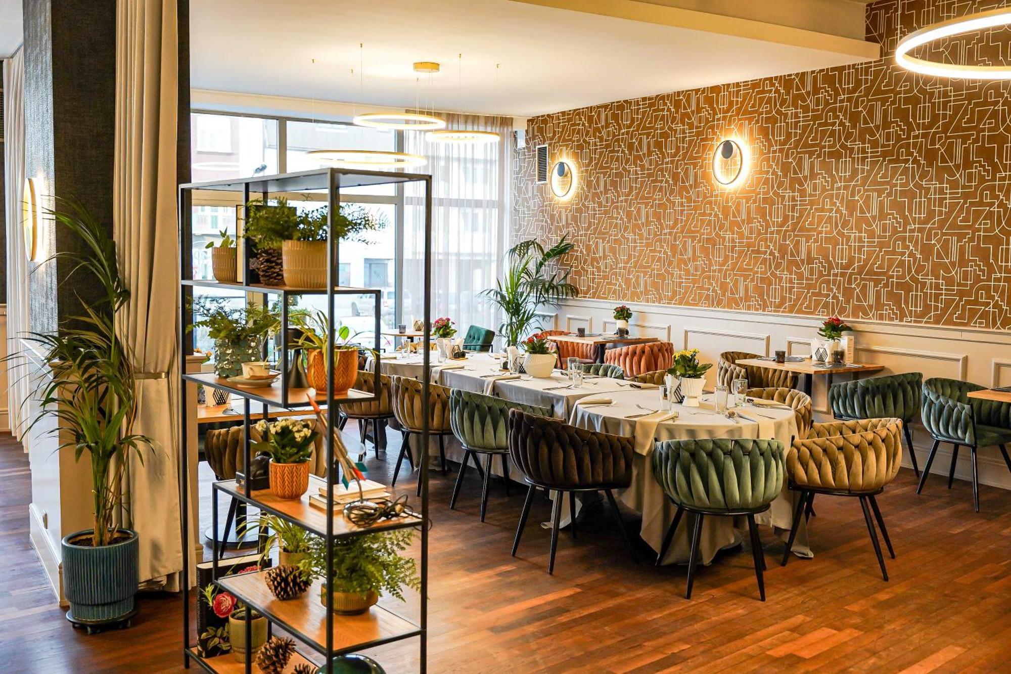Hotel Tarnovia Tarnów Dış mekan fotoğraf